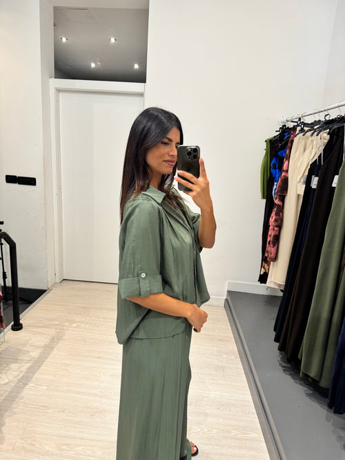 Completo camicia over manica corta con pantalone