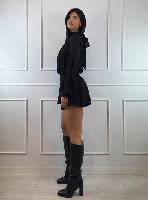 Tutina vestito corto con fiocco al collo