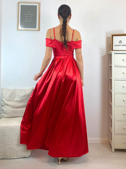 Vestito lungo raso manica scesa spacco
