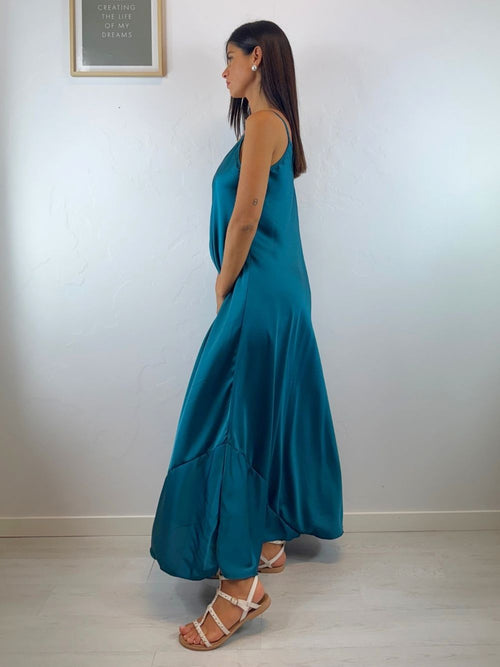 Vestito lungo raso svasato