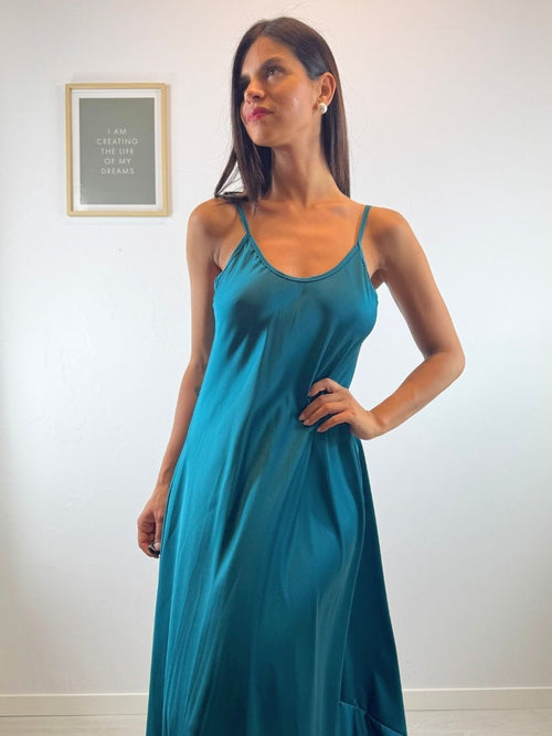 Vestito lungo raso svasato