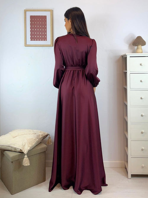 Abito lungo scollo v maniche e spacco