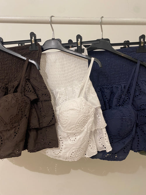 Completo pizzo sangallo top e gonna balze