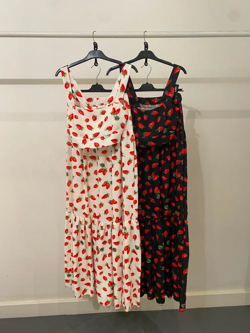 Completo fragole top e gonna