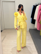 Completo giacca fiore e pantalone palazzo