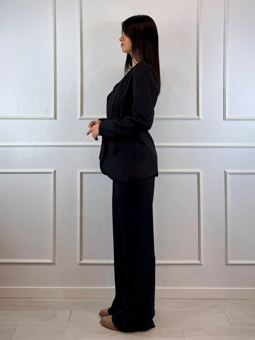 Giacca con cintura collo rever tondo