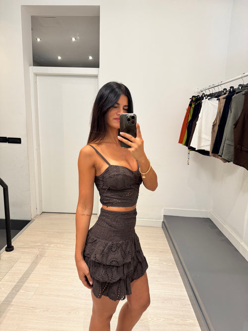 Completo pizzo sangallo top e gonna balze
