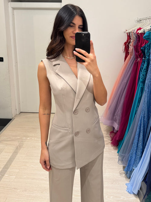 Completo gilet lungo e pantalone