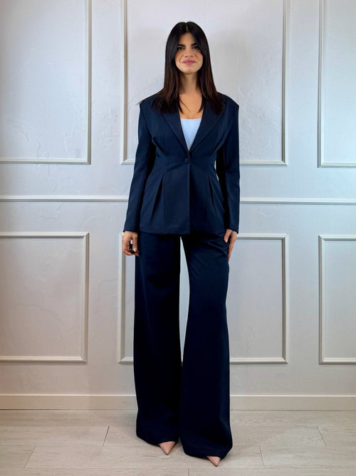 Completo giacca con pence e pantalone