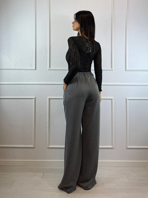 Completo giacca con pence e pantalone