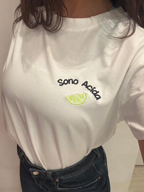 T-shirt sono acida