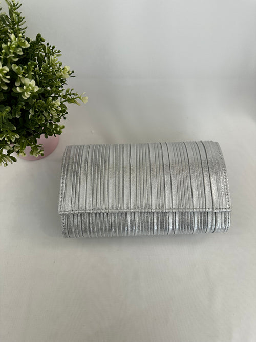 Pochette elegante plisse