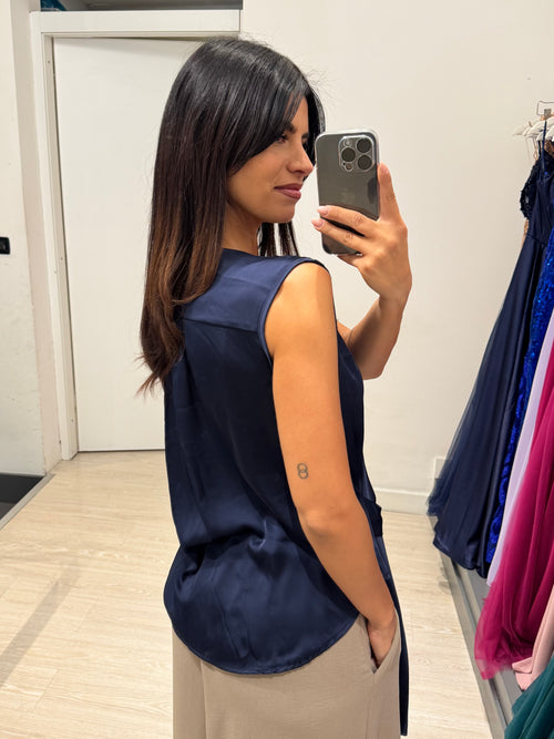 Camicia scollo incrociato nodo raso
