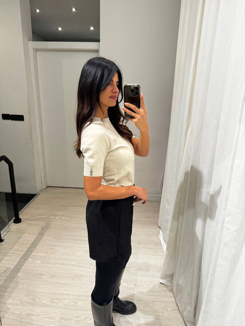 T-shirt in maglia bottoni