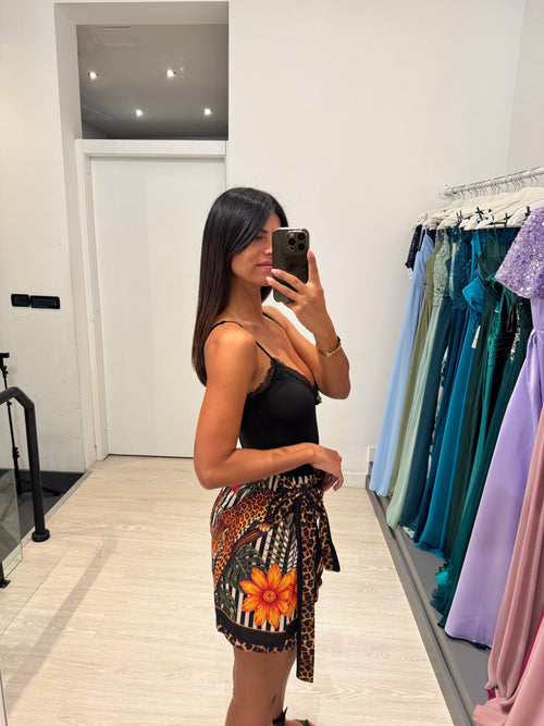 Shorts pareo leopardo