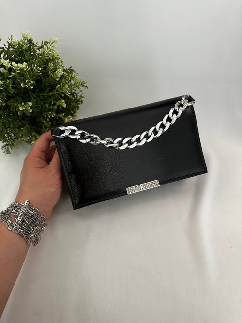 Pochette cerimonia con catena