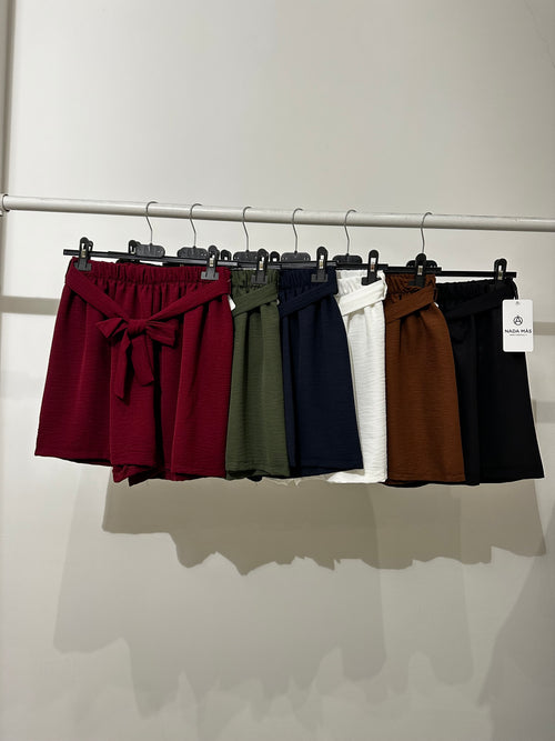 Shorts leggero con cintura