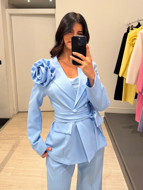 Completo giacca fiore e pantalone palazzo