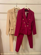 Completo giacca doppiopetto e pantalone sigaretta