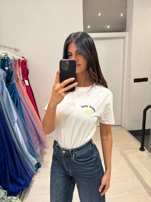 T-shirt sono acida
