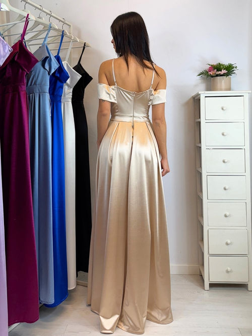 Vestito lungo raso manica scesa spacco