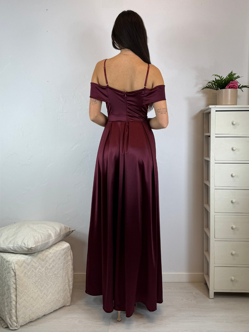 Vestito lungo raso manica scesa spacco