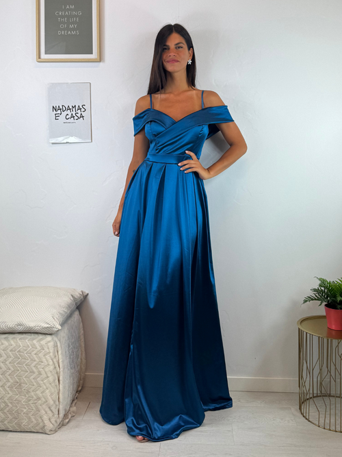 Vestito lungo raso manica scesa spacco