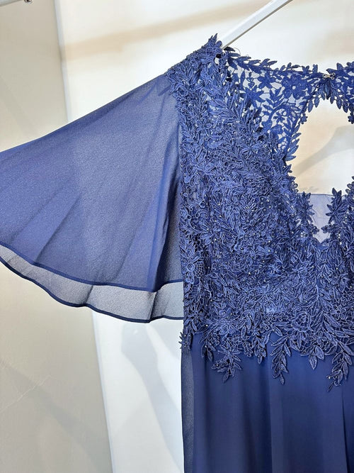 Abito cerimonia curvy corpetto pizzo e manica