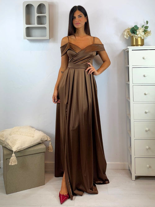 Vestito lungo raso manica scesa spacco