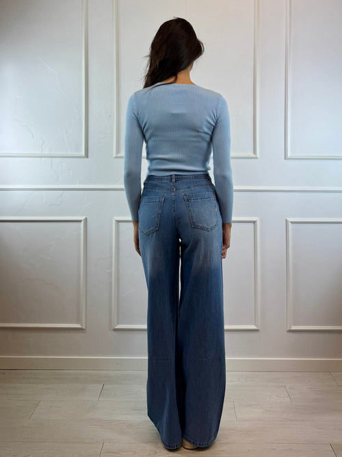 Maglia con gocce sullo scollo