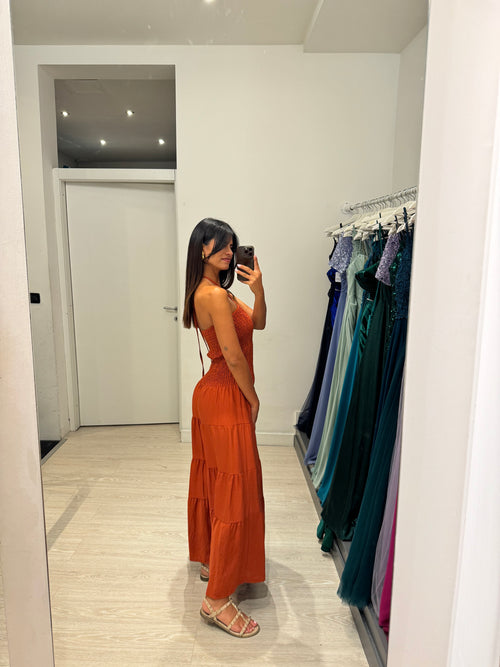 Vestito lungo, arricciatura e balze