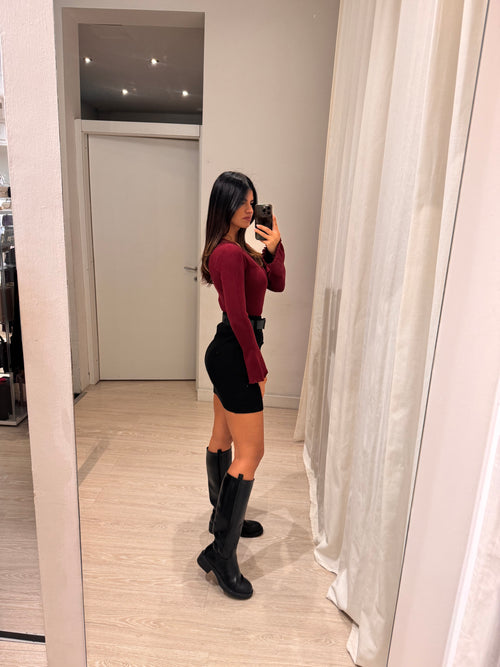 Minigonna in maglia bottoni frontali