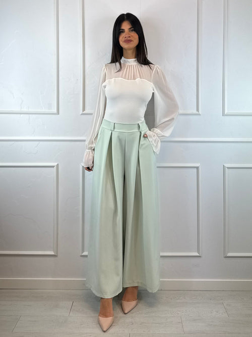 Pantalone palazzo con pence vita arricciata