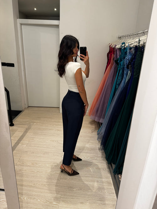 Completo giacca mono bottone e pantalone sigaretta