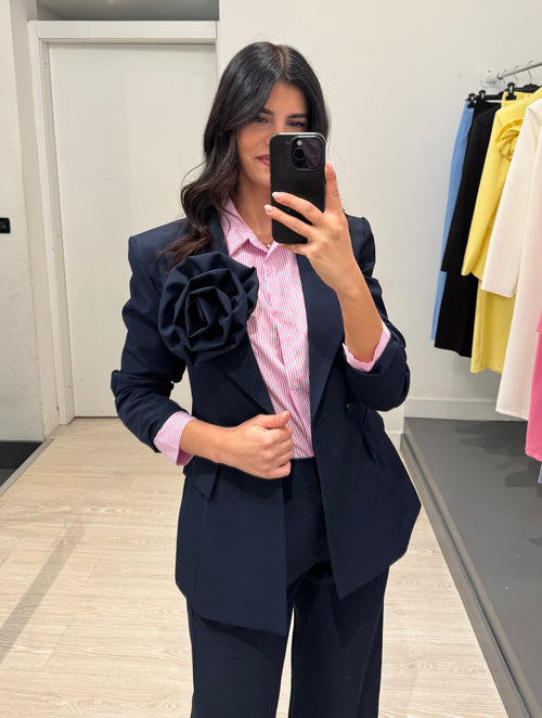 Completo giacca fiore e pantalone palazzo