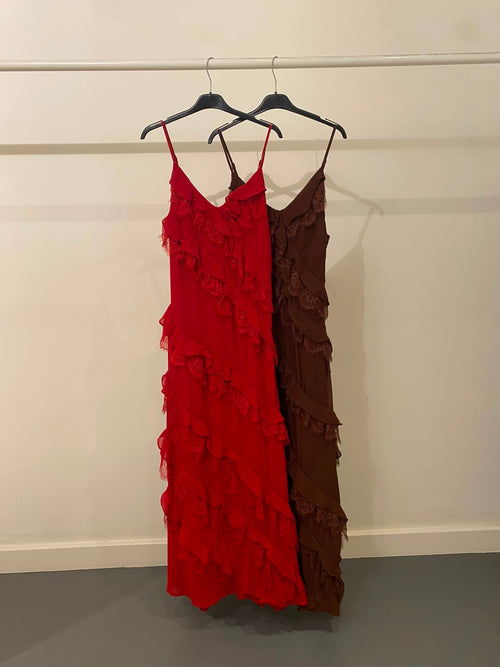 Vestito lungo balze inserti pizzo