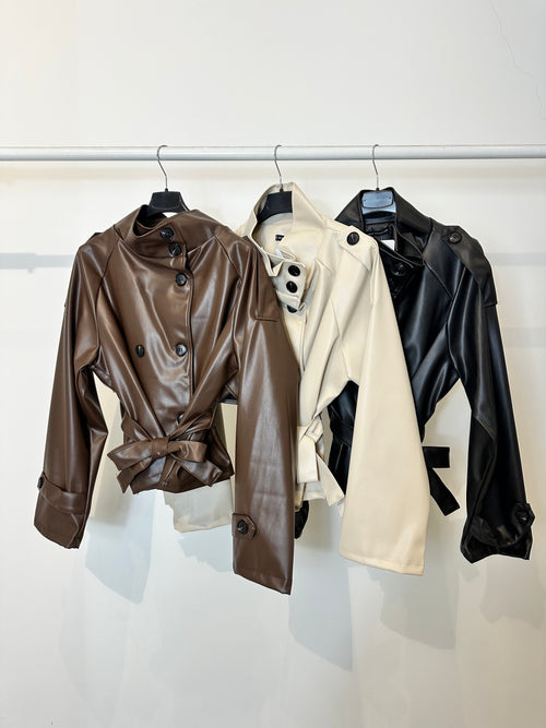 Giacca ecopelle bottoni e cintura