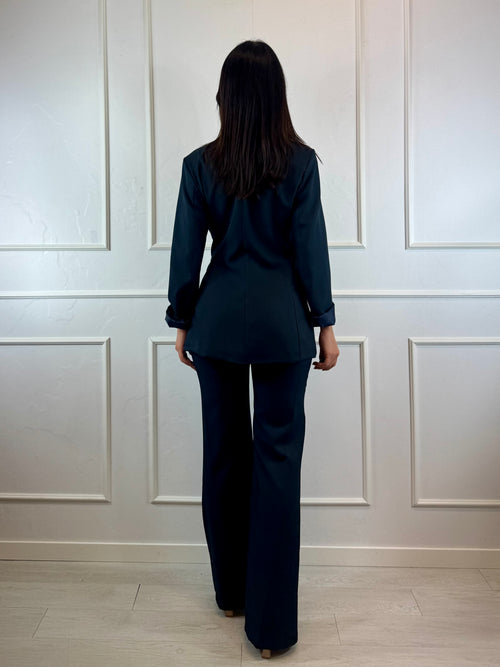 Completo giacca fibbia e pantalone zampa