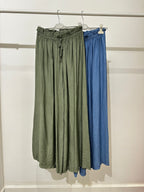 Pantalone leggero con vita arricciata