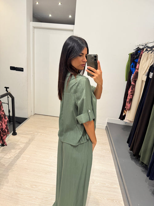 Completo camicia over manica corta con pantalone