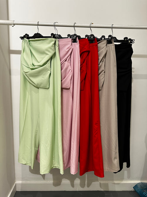 Completo top arricciato e pantalone