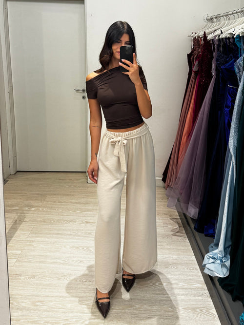 T-shirt crop Lycra manica scesa