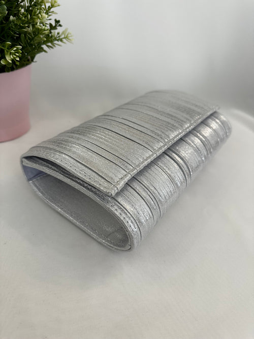 Pochette elegante plisse