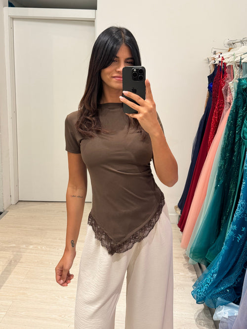 T-shirt girocollo orlo pizzo