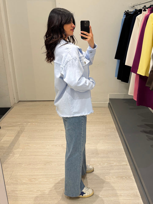 Giacca di jeans taglio vivo con tasche