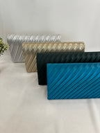 Pochette pieghe oblique raso