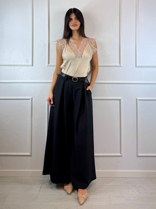 Canotta con pizzo scollo V