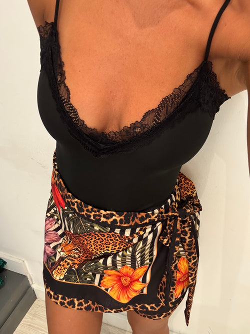 Shorts pareo leopardo