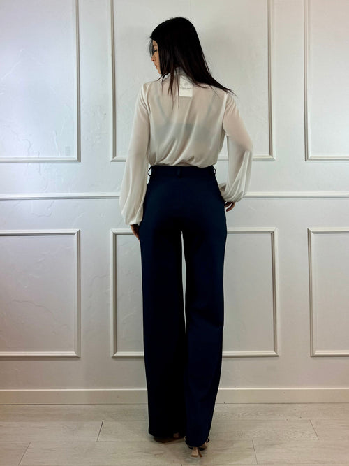 Pantalone a zampa con tasche americane