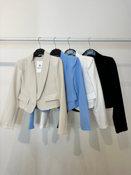 Giacca corta aperta con collo rever tondo